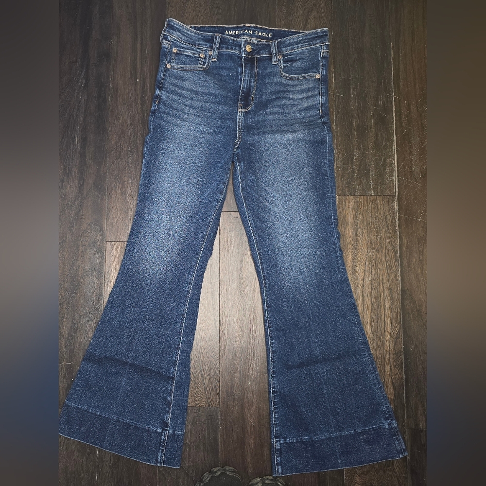 American Eagle Outfitters Women's Dark Blue Flare Size 10Short Wide Hem Denim